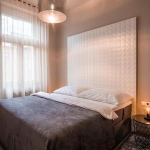 Studio met een Queen Size Bed